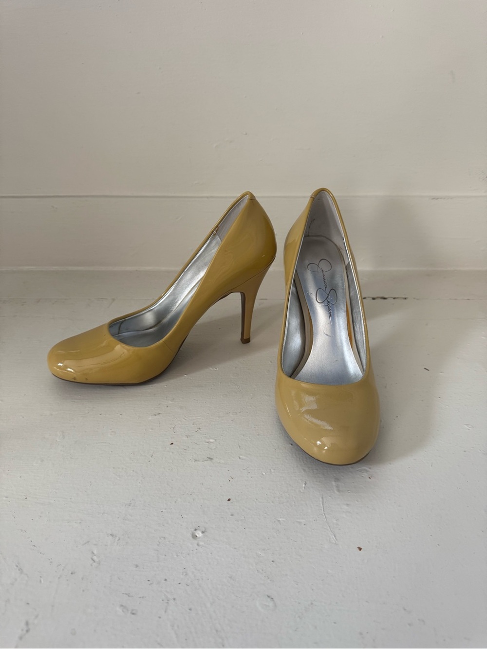 Jessica Simpson Mustard Patent Stiletto Pumps—very gently worn